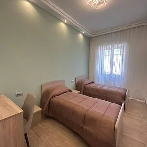 Claire House Alloggio in famiglia